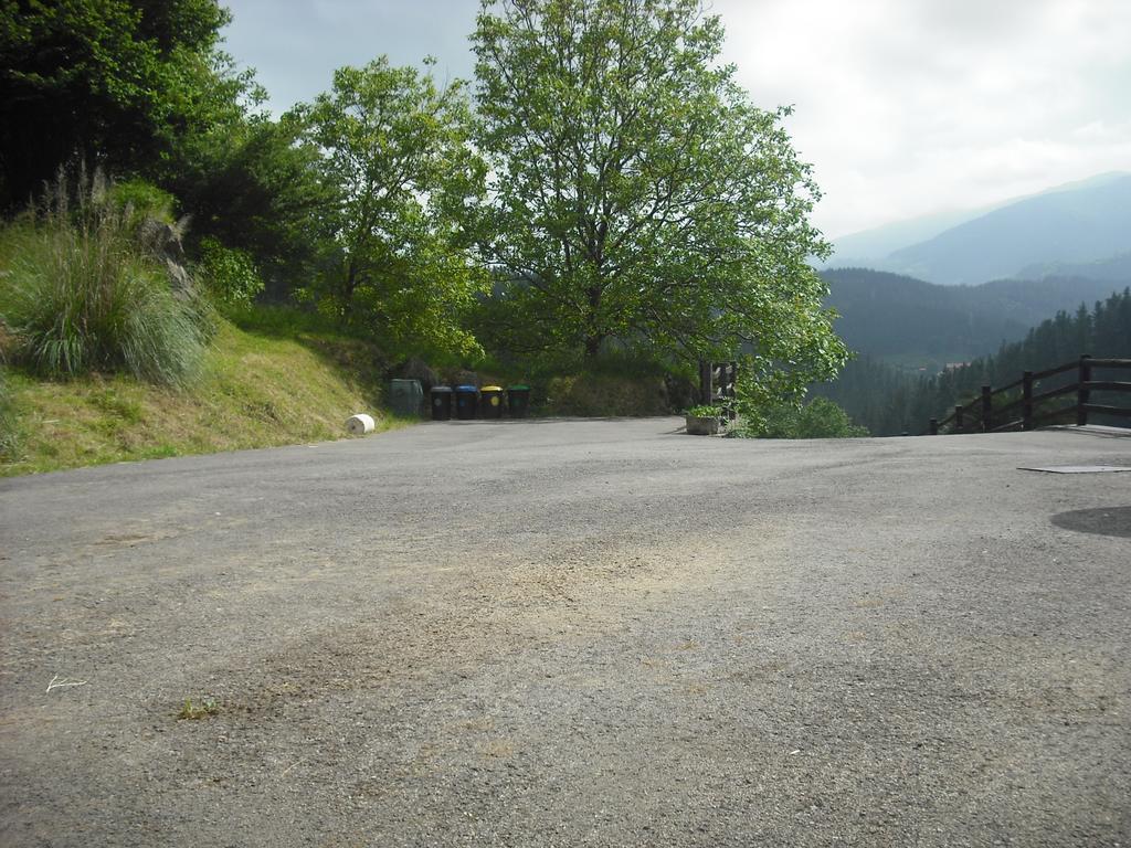 Casa Rural Zulueta Azcoitia Bagian luar foto